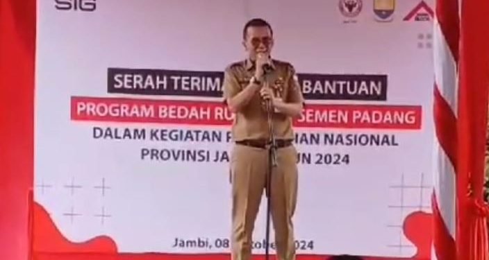 Kadis Kominfo Jambi Apresiasi PT Semen Padang Atas Bantuan Bedah Rumah untuk Warga Muara Kumpeh