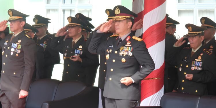 Kapolda Jambi Hadiri Upacara HUT TNI ke-79 di Makorem 042/Gapu