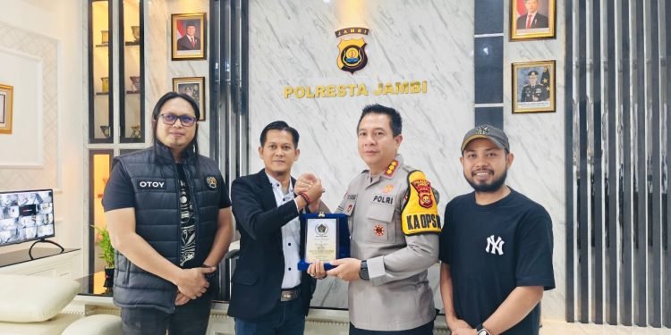 Kapolresta Sambut Hangat Kunjungan Silaturahmi Ketua PWI Kota Jambi