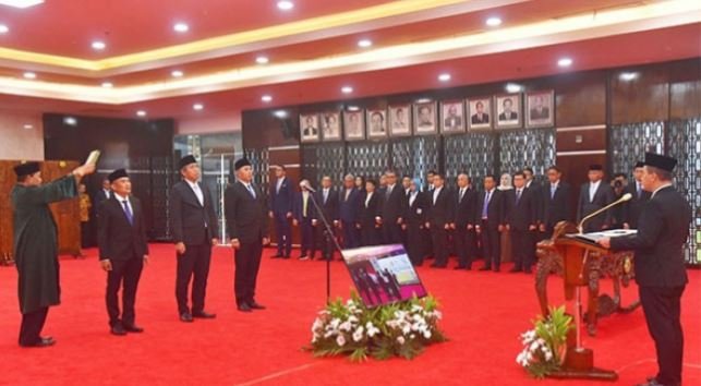 Perkuat Target Energi Nasional, Menteri ESDM Lantik Tiga Deputi Baru SKK Migas