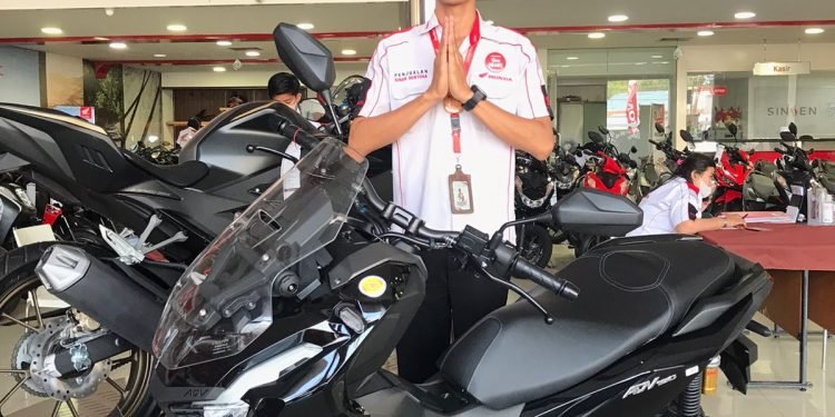 Jelajahi Jambi dengan Honda ADV160, Nikmati Promo Spesial dan Perlengkapan Berkendara Gratis