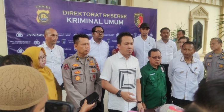 Mabuk Tuak, Pria di Jambi Radupaksa Adik Kandung Hingga Hamil Dua Bulan