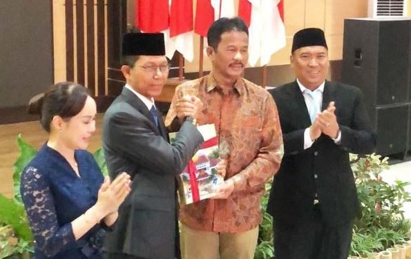 Muhammad Rudi Serahkan Kepemimpinan, Amsakar Ahmad Siap Bawa Batam Lebih Maju