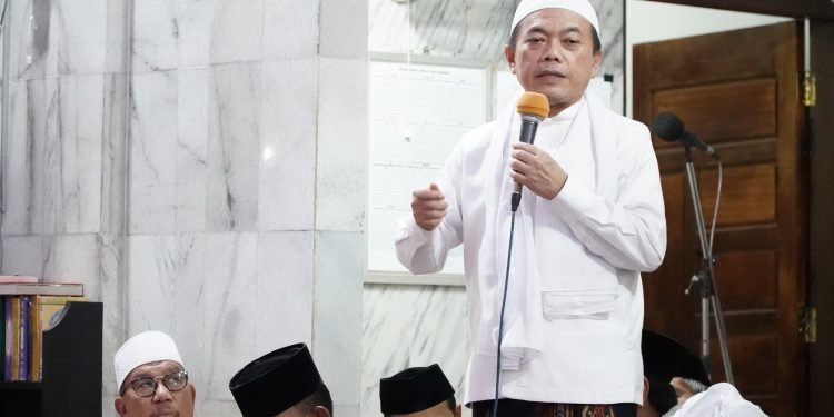 Safari Ramadhan di Merangin, Gubernur Al Haris Serahkan Bantuan Rp 45 Juta