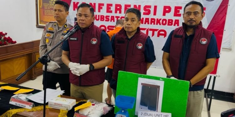 Ditresnarkoba Polda Jambi Ungkap Kasus Narkoba dengan Barang Bukti 1 Kg Shabu, Ganja dan Pil Ekstasi