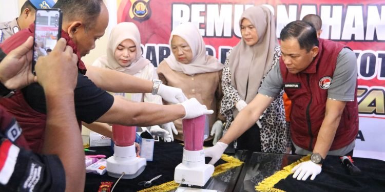 Komitmen Berantas Narkoba, Polda Jambi Musnahkan 1 Kg Sabu dan 870 Gram Pil Ekstasi