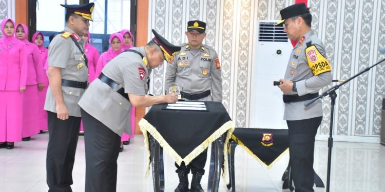 Kapolda Jambi Pimpin Sertijab Wakapolda, Brigjen Pol. M. Mustaqim Siap Emban Amanah Baru