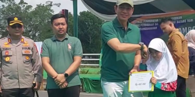 Tingkatkan SDM Unggul, Bupati Batanghari Dorong Literasi Sejak Dini
