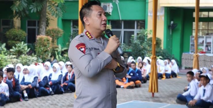 Cegah Kenakalan Remaja, Polresta Jambi Gelar Sosialisasi di SMPN 7
