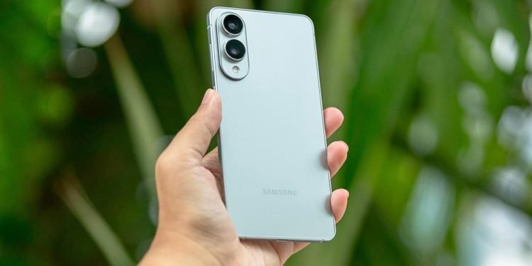 Besok Sudah Bisa Miliki Langsung Galaxy S25 Edge: Smartphone Powerful yang Stylish