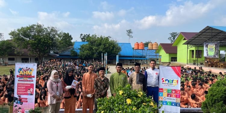 Sinsen Sosialisasikan Program AHM Best Student 2025 ke Sekolah-Sekolah di Jambi