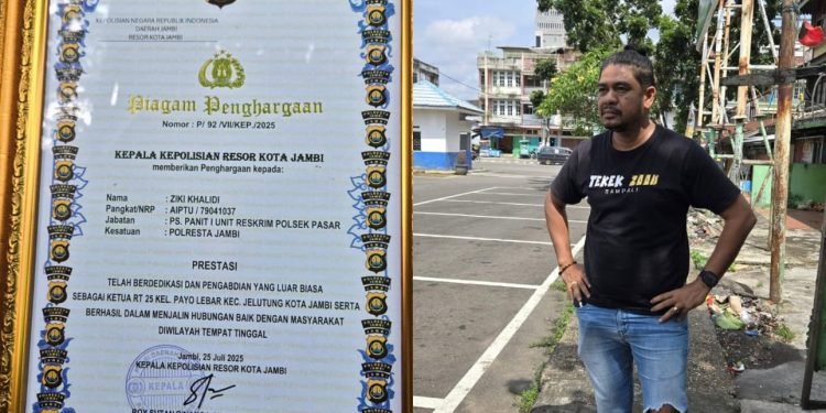 Sosok AIPTU Ziki Khalidi, Anggota Polresta Jambi yang Aktif Mengabdi di Lingkungan Warga