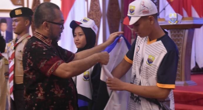 Lepas Kontingen POPNAS XVII, Sekda Sudirman Dorong Atlet Junjung Sportivitas