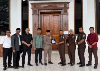 Ketua DPRD Muaro Jambi Terima Kunjungan Kajari Baru, Bahas Penguatan Pengawasan dan Stabilitas Hukum