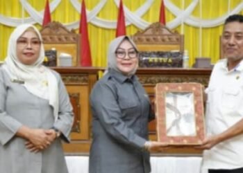 DPRD Tanjabtim Terima Nota Pengantar KUA-PPAS 2026, PAD Naik 24,87 Persen