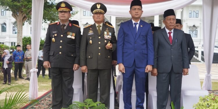 Maknai Hari Pahlawan, Danrem 042/Gapu Ajak Generasi Muda Kobarkan Semangat Juang Tanpa Henti