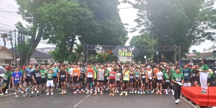 Ribuan Peserta Meriahkan Fun Run 5K HUT ke-66 Korem 042/Gapu