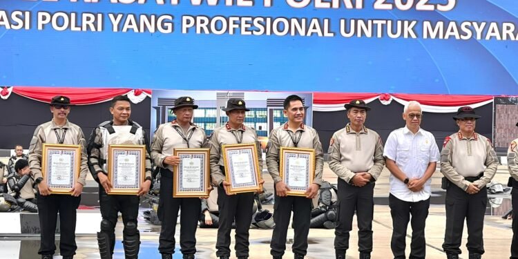 Polda Jambi Raih Peringkat Terbaik 3 Quick Wins Presisi pada Apel Kasatwil Polri 2025