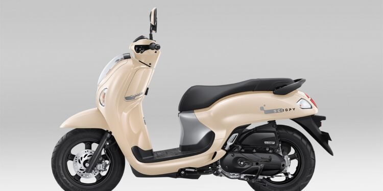 Siap Jadi Trendsetter Baru, Skutik Retro New Honda Scoopy Kini Makin Stylish