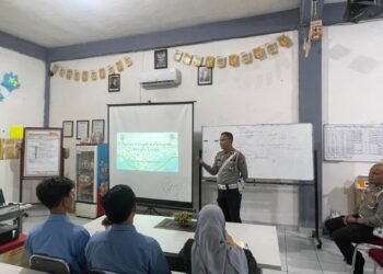 Ditlantas Polda Jambi Sosialisasikan Keselamatan Berkendara kepada Karyawan PT Yakult