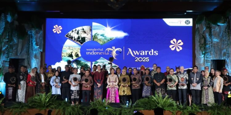 Wonderful Indonesia Award 2025, Gubernur Al Haris Raih Most Inspiring Tourism Leader
