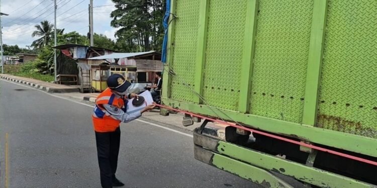 BPTD Kelas II Jambi Tertibkan Angkutan ODOL di Tebo, 4 Kendaraan Ditilang