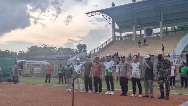 Bupati Fadhil Arief Tutup Liga Sekolah Batanghari 2025, Tekankan Penguatan Pembinaan Sepak Bola Usia Dini