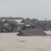 Rumah Warga di Bantaran Sungai Kuala Simbur Hanyut Diterjang Gelombang