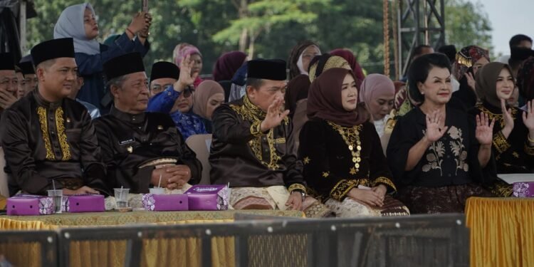 Gubernur Al Haris Launching “Jambi Elok Nian” dan Buka Parade Budaya serta Pameran Jambi Mantap Expo 2026