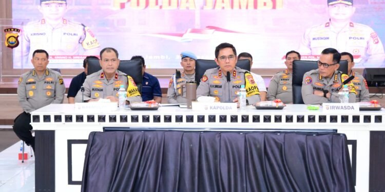 Menjaga Negeri, Melayani dengan Hati: Wajah Pengabdian Humanis Polri di Tanah Jambi