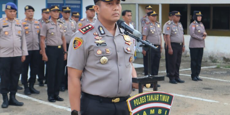 Pimpin Apel Perdana, Kapolres Tanjab Timur Tekankan Integritas dan Penguatan Mental Personel